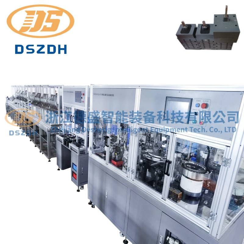 Linea di assemblaggio degli interruttori di sezionamento